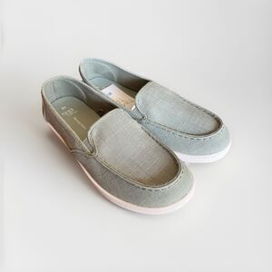 Women's Slip-on White Sneakers Size 9 1/2 Memory foam Time And Tru NEW With Tags